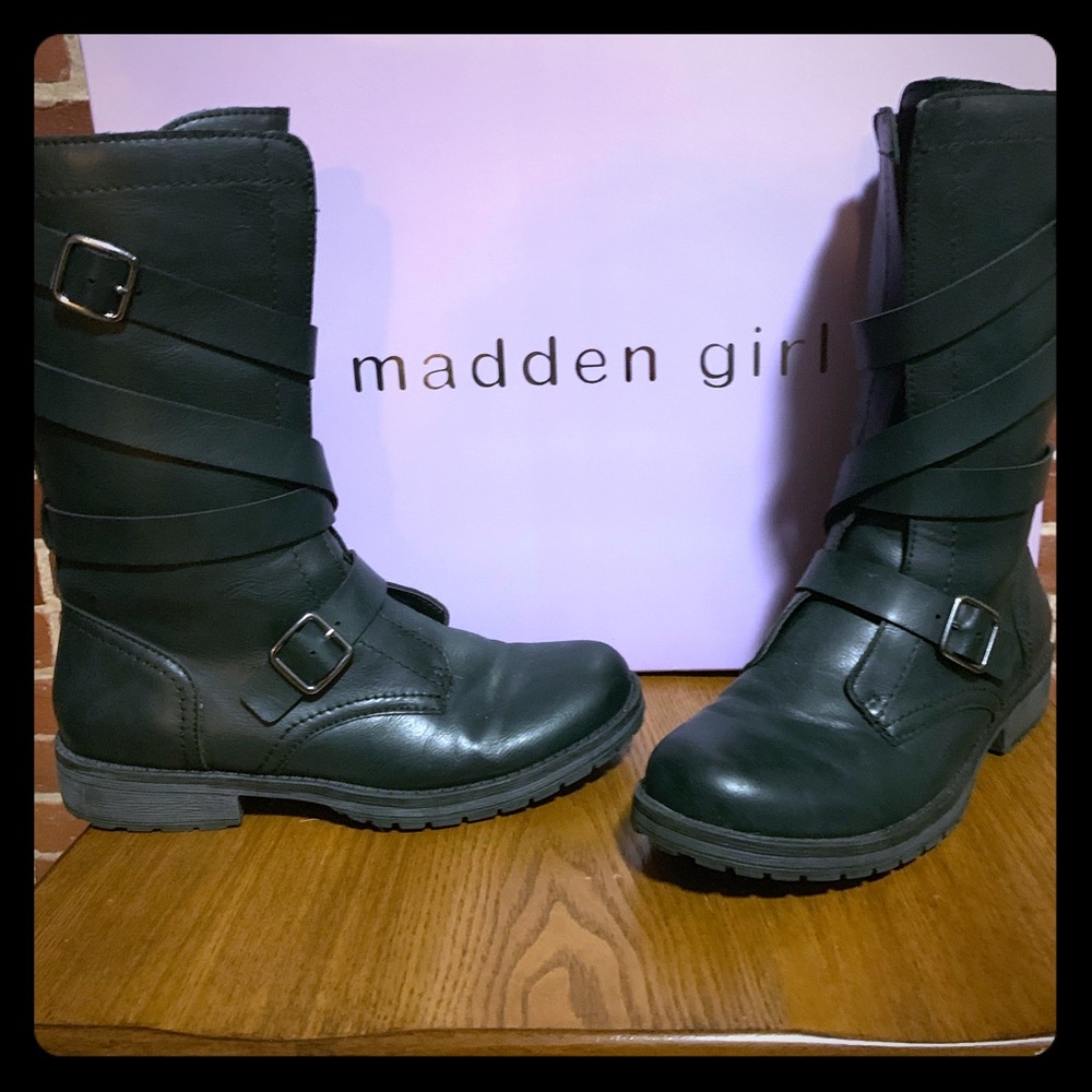 New In Box Madden Girl MASONN Combat Boots